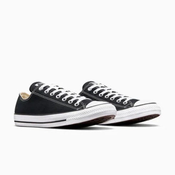 Converse Classic Black Low-Top Sneakers - Picture 1 of 4